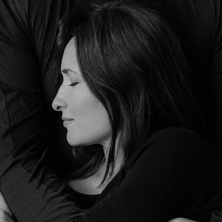 Логотип @valeriya_kom - Val.lero