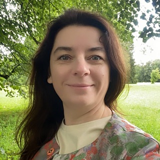 Логотип @valeriyaefanova - Валерия Ефанова: ИИ, тексты и маркетинг