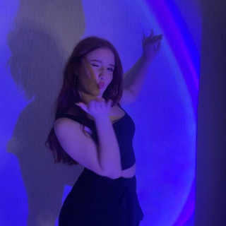 Логотип @valeronyaarsik - .