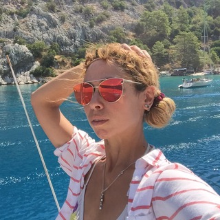 Логотип @valia_atahanova - Vale - значит Здоровье (Valia Atahanova)