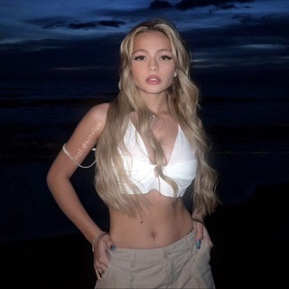 Логотип @valkaxbunny - валюша.