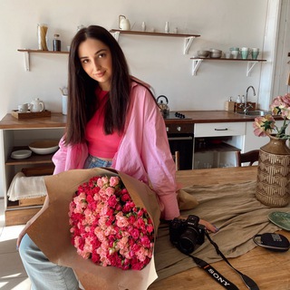 Логотип @valya_grigorieva - Валя Григорьева [про фотографию]