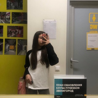 Логотип @vamplorr - nikuliyas🎀