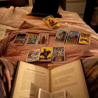 Логотип @vannaoftarrot - Таро от Ванны🪬