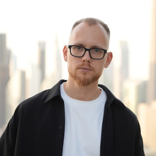 Логотип @vanya_mas - Ваня Маслов, инфобиз за рубежом