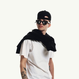 Логотип @vanyaskripka - vanyaskripka