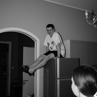 Логотип @vaqimi - архивное место𝜗𝜚