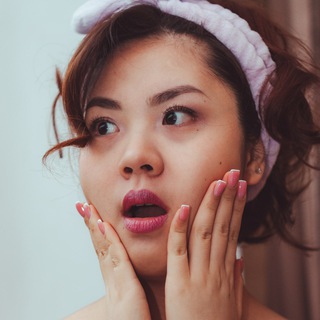 Логотип @varejkamad - Бешеные дизайнеры