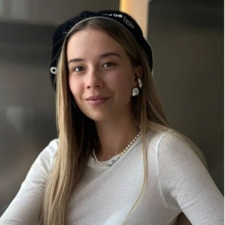 Логотип @varganovnaa - Варгановна в Париже