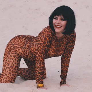 Логотип @vasilisa_drago - Васяшино медовое королевство