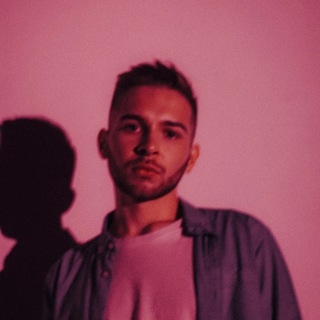 Логотип @vasin_max - Максим Васин