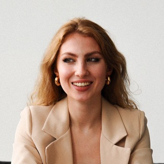 Логотип @vasyashardakova - Вася шпарит