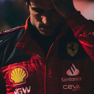 Логотип @vazsquez - 1994' ⓘ Fixing a piercing gaze forward, advancing with speed. Capturing every triumph through unwavering endeavor.