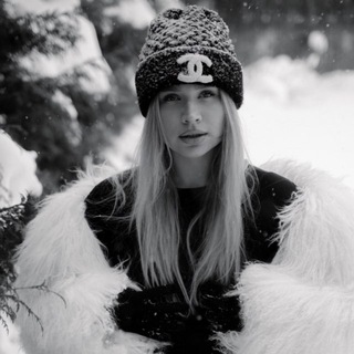 Логотип @vb_club - Мир Визуализатор Бренда 🌍🔝