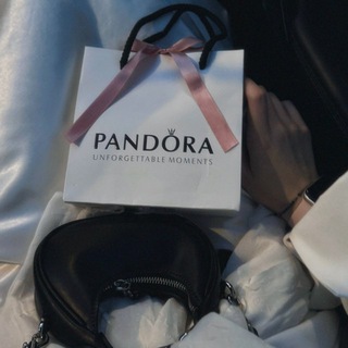 Логотип @veatessan - Разгрузка гардероба 📍✨