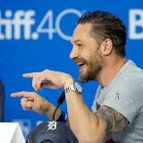 Логотип @vecherkinoo - vecherkinoo