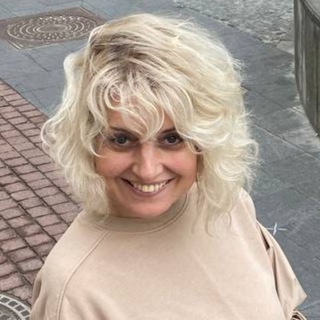 Логотип @vekslermarina - ⚡️ПРОСТРАНСТВО ТРАНСФОРМАЦИЙ с Мариной Векслер