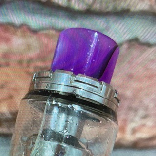 Логотип @velikiyvaper - VilikiyVaper