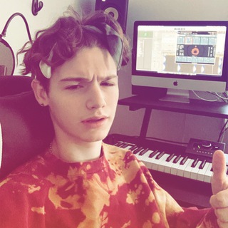 Логотип @velsacoms - 𓆩 ♱ 𝔳𝔢𝔩𝔰𝔦𝔡𝔢 | AE ⛩️ 𓆪