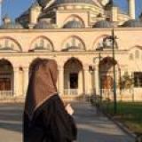 Логотип @vennessia - .