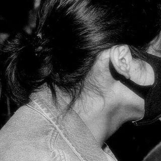 Логотип @venselilll - le con aeros.