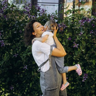 Логотип @vera_v_mamu - • Вера в маму •