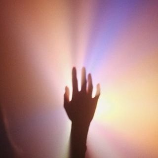 Логотип @verasfield - О Сеансах Веры Атара