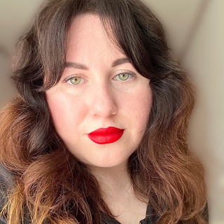 Логотип @veritate_duxi_rnd - Виолетта Veritate парфюм/работа