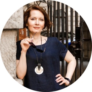 Логотип @veronikakraynova - Вероника Крайнова: психология для амбициозных