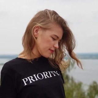 Логотип @veroniknikonova - Вероника/ православие / добрые дела / духовное развитие 🕊️🙏🏻