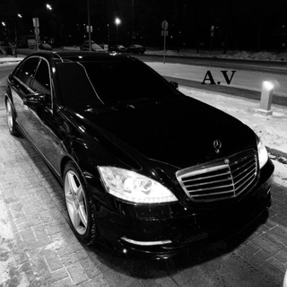 Логотип @versace9977 - _ 𝐯𝐞𝐫𝐬𝐚𝐜𝐞_𝟕𝟕𝟕𝟕_