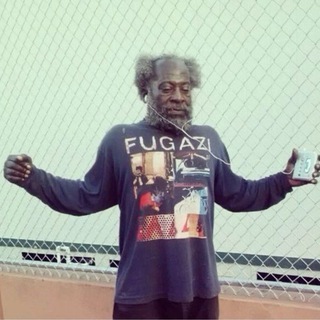 Логотип @vetaarock - Рок Ветка