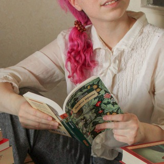 Логотип @vetathebooksurfer - вета книгосерфер | 𝓿𝓮𝓽𝓪 𝓽𝓱𝓮 𝓫𝓸𝓸𝓴𝓼𝓾𝓻𝓯𝓮𝓻