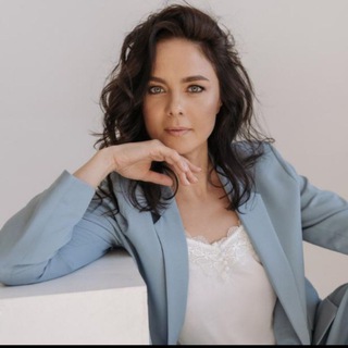 Логотип @vetrova_soul - VETROVA | Архитектор состояний