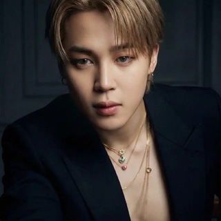 Логотип @vhenblog - 🎥