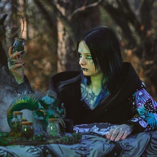 Логотип @vi_vaiart - Виваюшка трындит