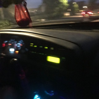 Логотип @vibeofcars - сторис для инст🛒