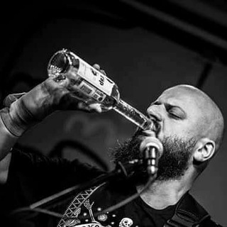 Логотип @victorpuz - Victorpuzo