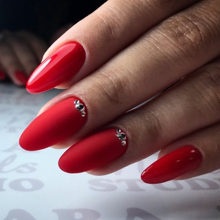 Логотип @vikkinails - Vikki nails💅🏻