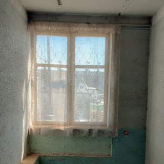 Логотип @viknoiolivci - Вікно і олівці