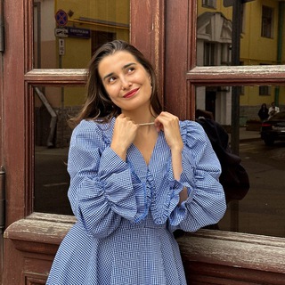 Логотип @viktoriadbr - Вика про места Москвы