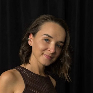 Логотип @viktoriazaigraeva - Деньги, драйв и Telegram • Виктория Заиграева