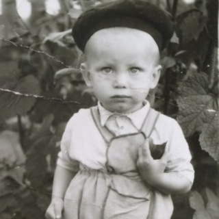 Логотип @viktorivfilm - Фильмы с YouTube-канала "Виктор Ив" (архивные видео) и не только