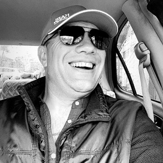 Логотип @viktortkachev - Виктор [ Бизнес с Китаем]