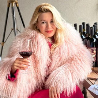 Логотип @vinasdinoi - Вина с Диной🍷