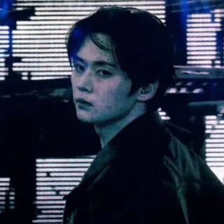 Логотип @vinseylif - родной хэппи хаус [рхх]