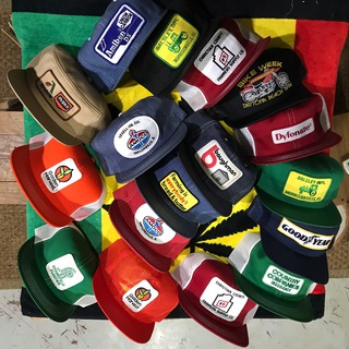 Логотип @vintagebundlemalaya - JUAL BELI BARANGAN PRELOVE & BUNDLE MALAYA