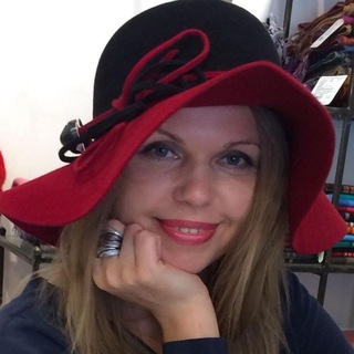 Логотип @vintagistka_provence - vintagistka_provence