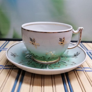 Логотип @vintazlive - Фарфор СССР🧊 Стекло