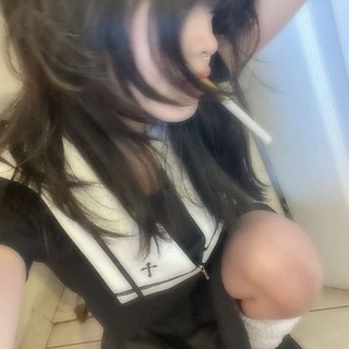 Логотип @violettacomm - 𝟏𝟎:𝟖𝟖